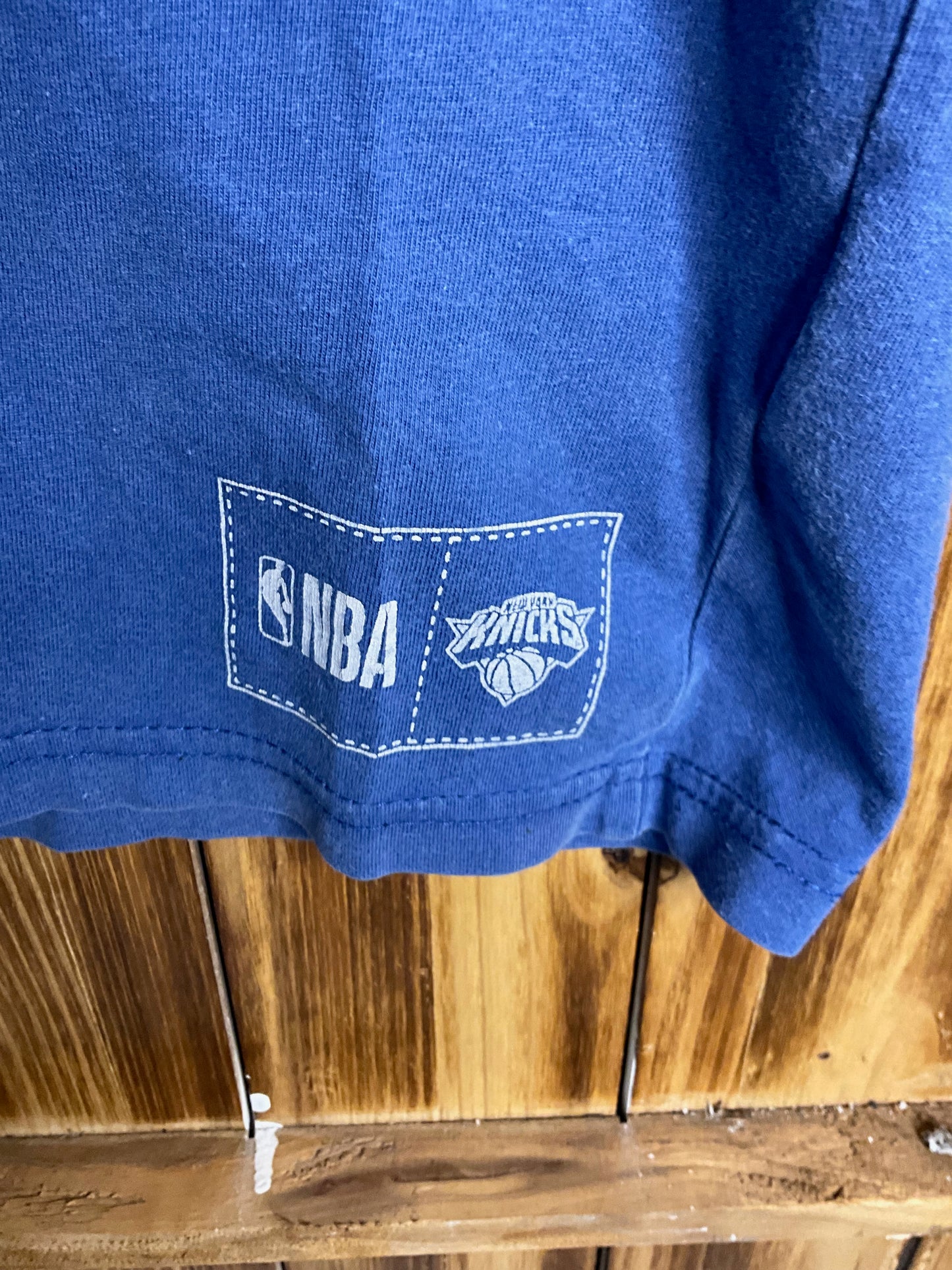 NBA New York Nicks T Shirt - Medium