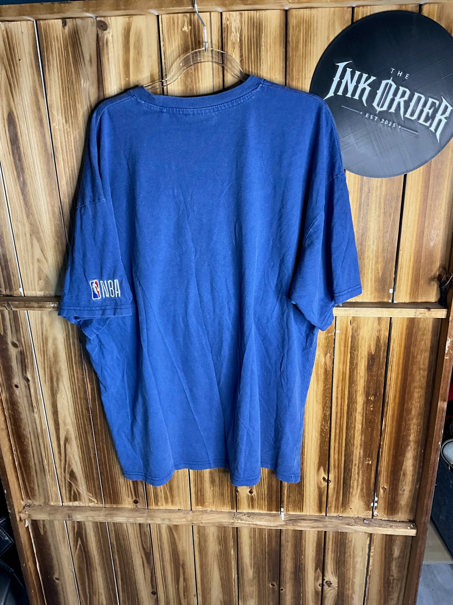 NBA New York Nicks T Shirt - Medium